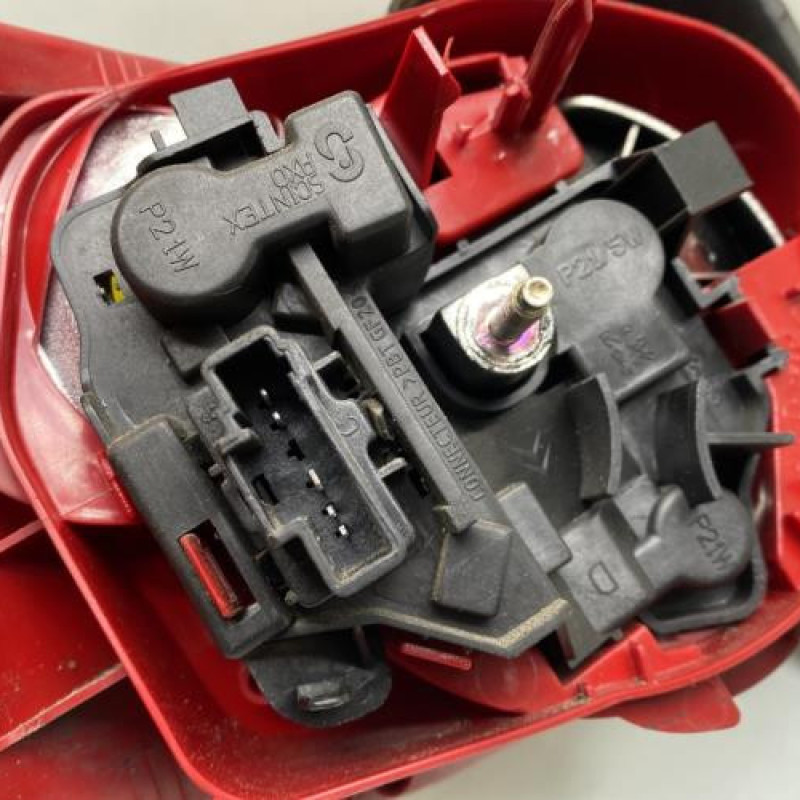 Feu arriere principal droit (feux) PEUGEOT 206 Photo n°3