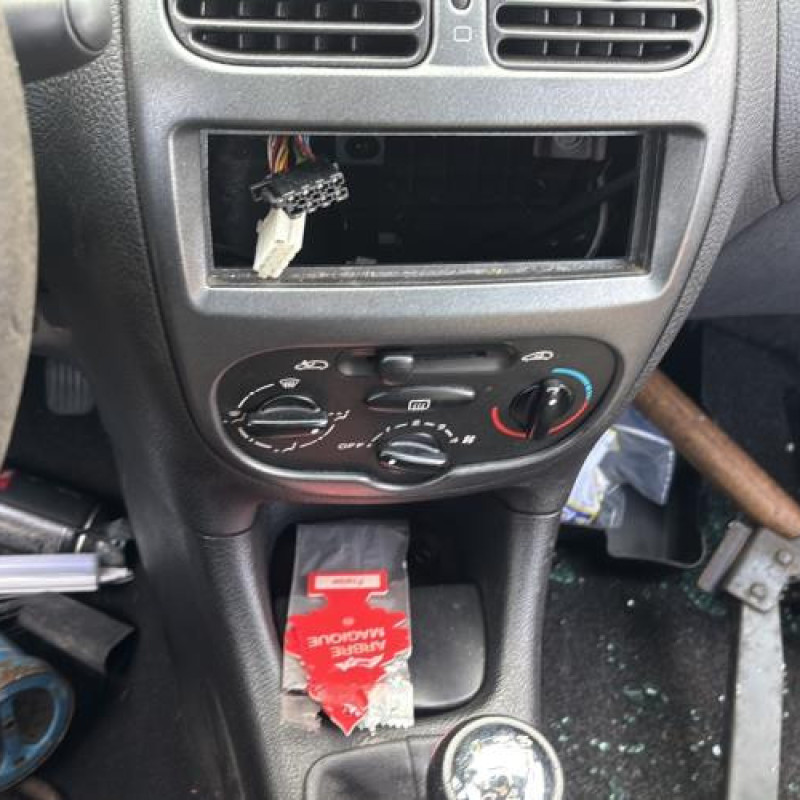 Feu arriere principal droit (feux) PEUGEOT 206 Photo n°19