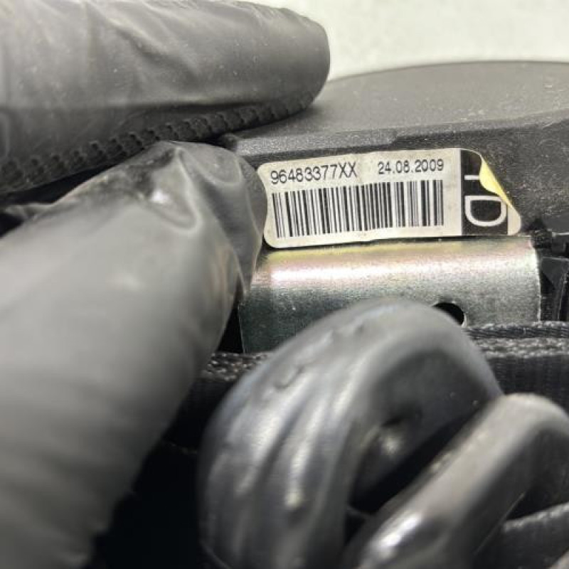 Pretensionneur de ceinture avant droit PEUGEOT 206+ Photo n°3