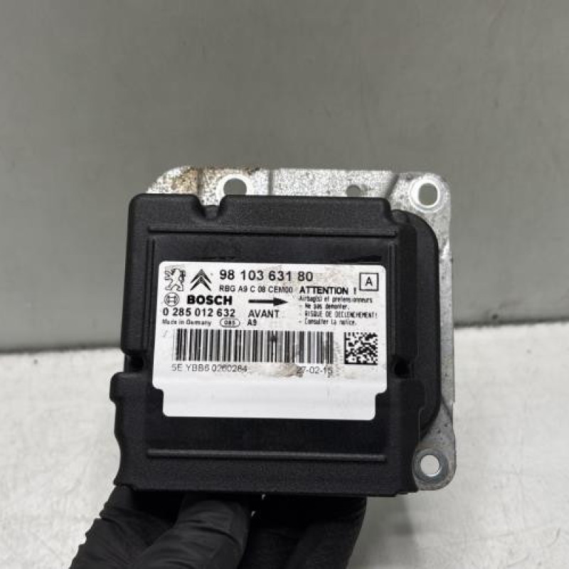 Boitier air bag PEUGEOT 208 1 Photo n°1