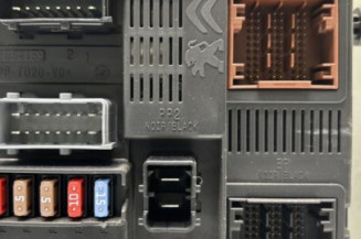 Boitier BSI PEUGEOT 208 1