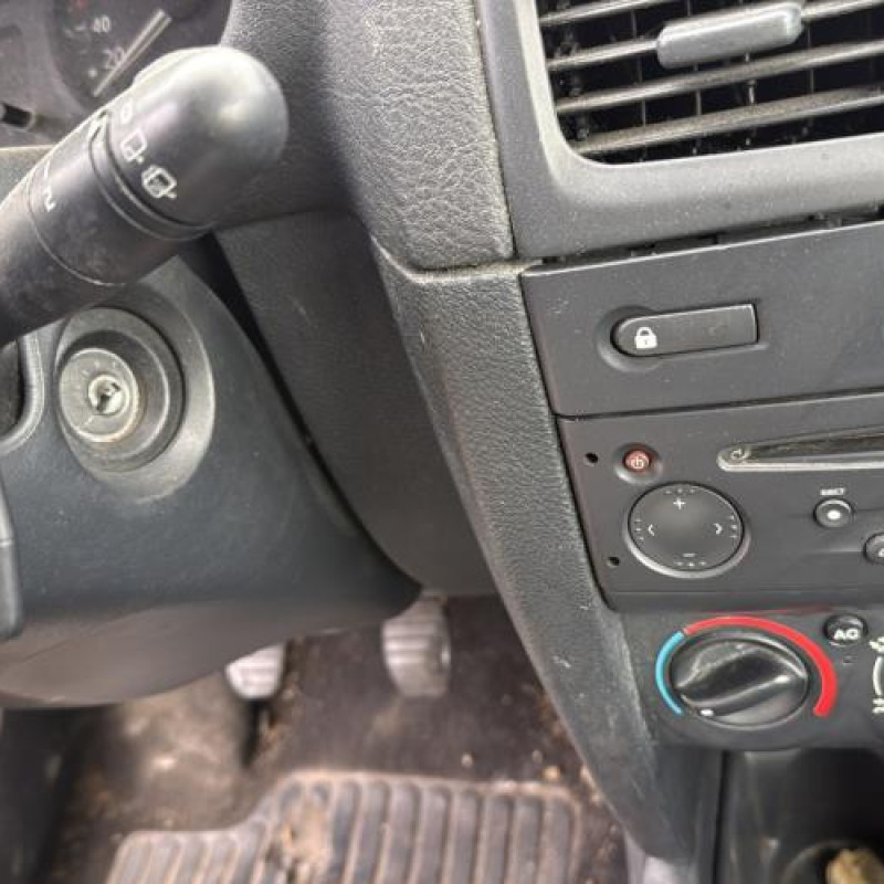 Boitier air bag RENAULT CLIO 2 Photo n°18