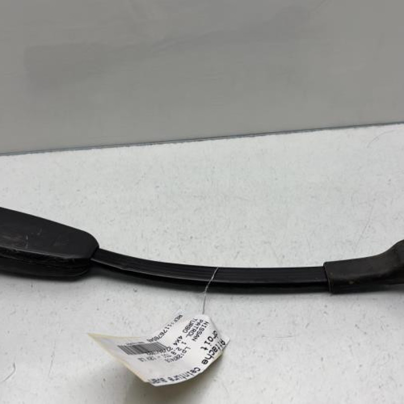 Attache ceinture avant droit NISSAN PATROL 1 Photo n°6