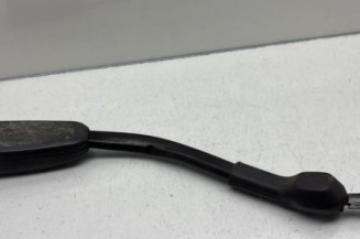 Attache ceinture avant gauche NISSAN PATROL 1