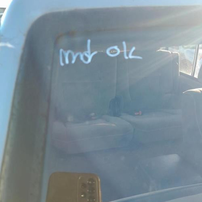 Attache ceinture avant gauche NISSAN PATROL 1 Photo n°11