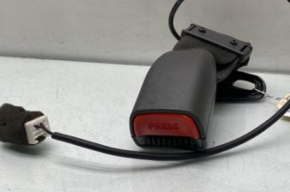 Attache ceinture arriere droit CHEVROLET SPARK Photo n°1