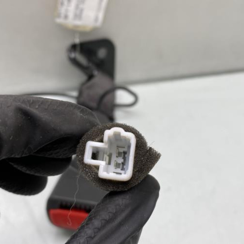 Attache ceinture arriere droit CHEVROLET SPARK Photo n°3