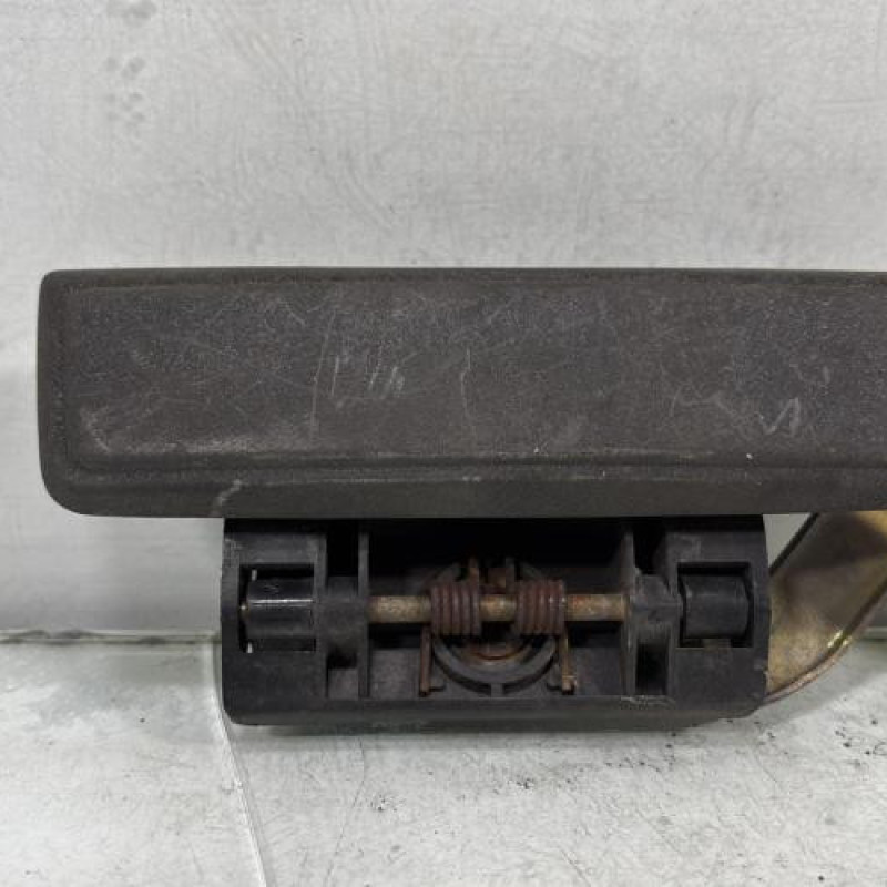 Poignee porte avant droit PEUGEOT 205 Photo n°3