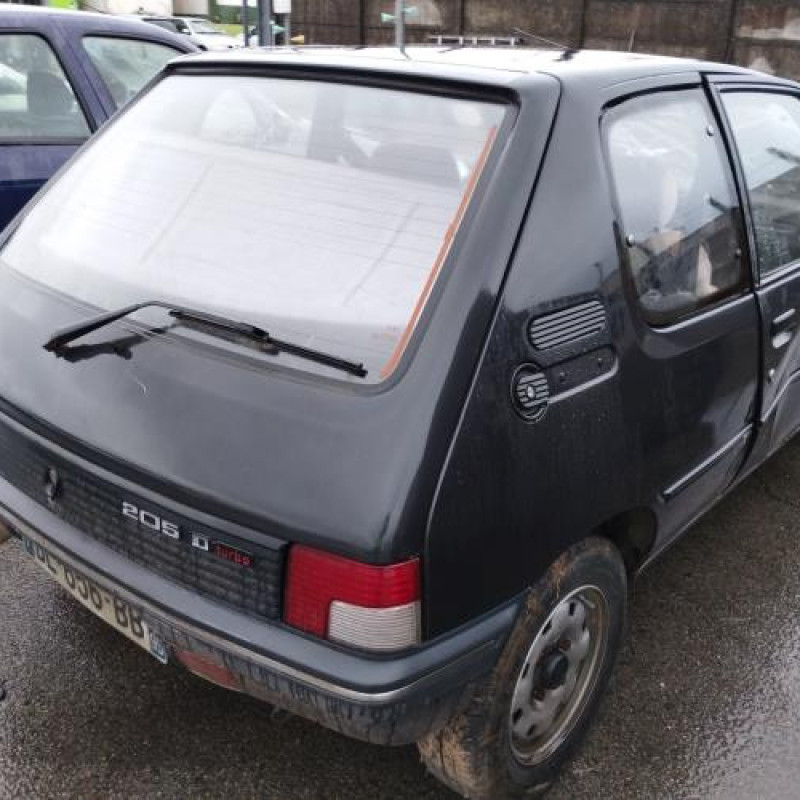 Poignee porte avant droit PEUGEOT 205 Photo n°8