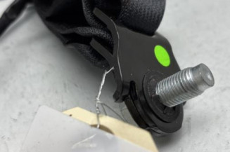 Attache ceinture arriere droit RENAULT KADJAR