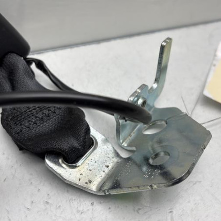 Attache ceinture arriere gauche RENAULT KADJAR