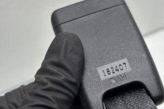 Attache ceinture arriere gauche RENAULT KADJAR