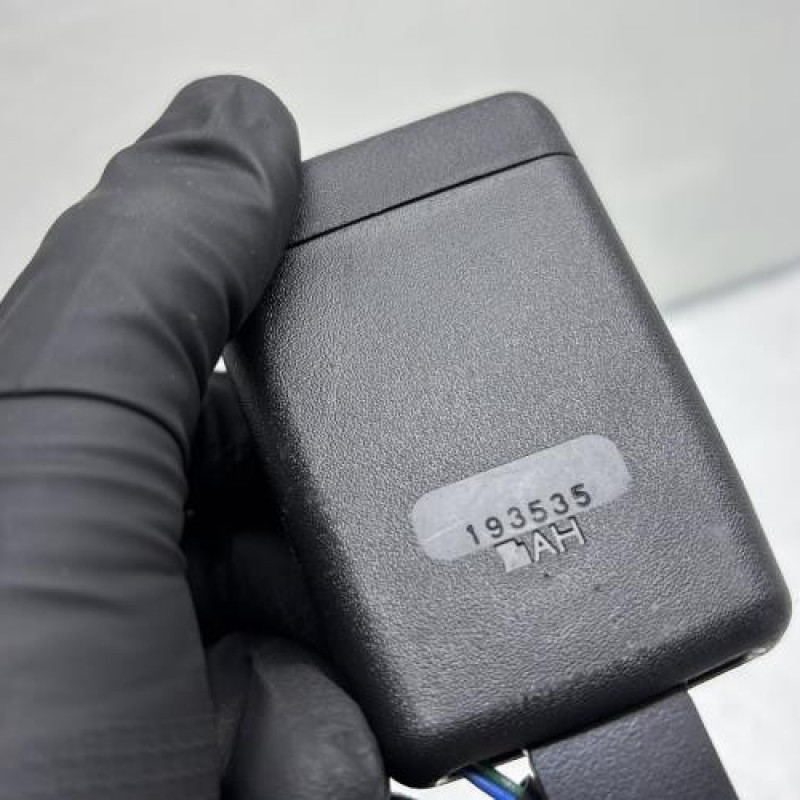 Attache ceinture avant droit RENAULT KADJAR Photo n°5