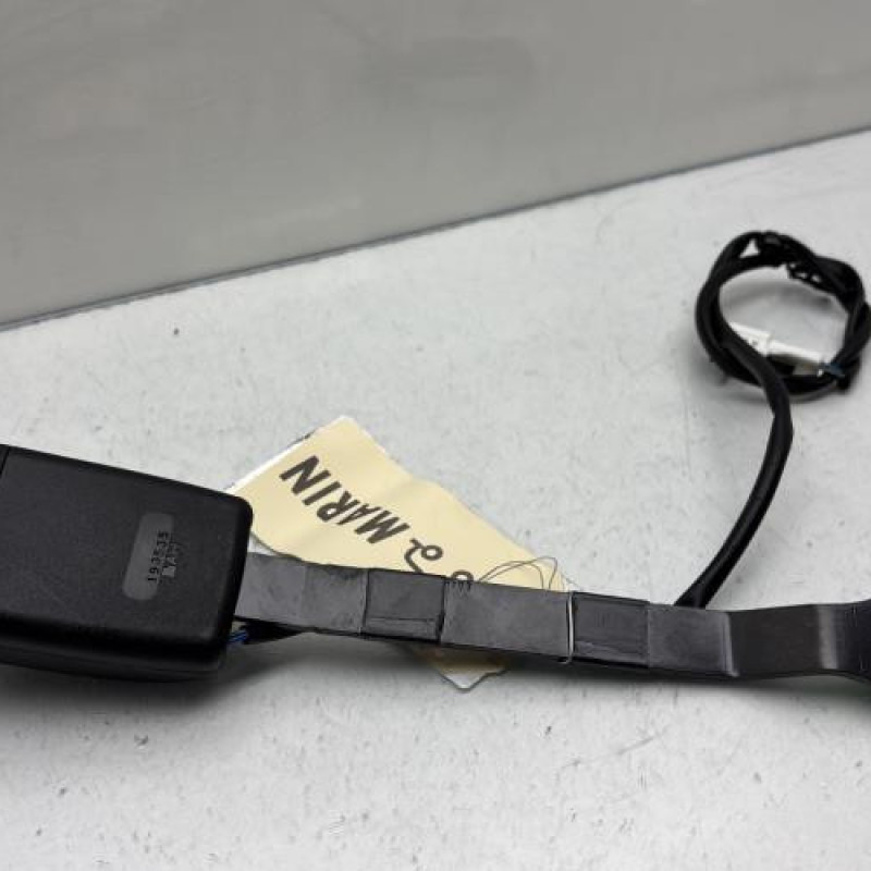 Attache ceinture avant droit RENAULT KADJAR Photo n°6