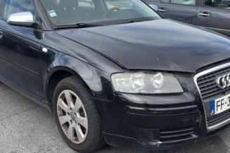 Poignee porte avant droit AUDI A3 2