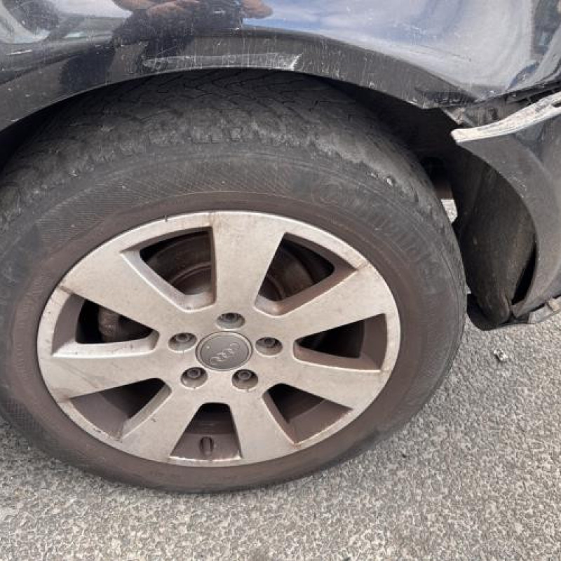 Attache ceinture avant gauche AUDI A3 2 Photo n°17