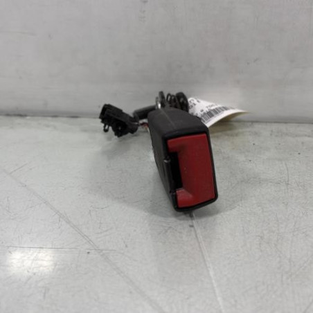 Attache ceinture arriere droit FORD KUGA 2 Photo n°1