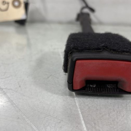 Attache ceinture avant droit FORD KUGA 2