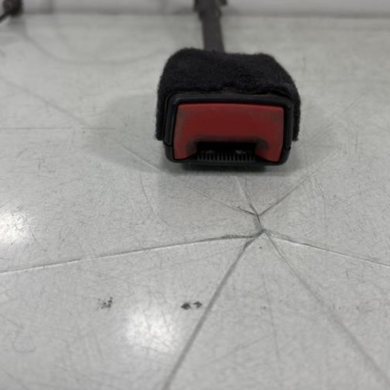 Attache ceinture avant gauche FORD KUGA 2 Photo n°2