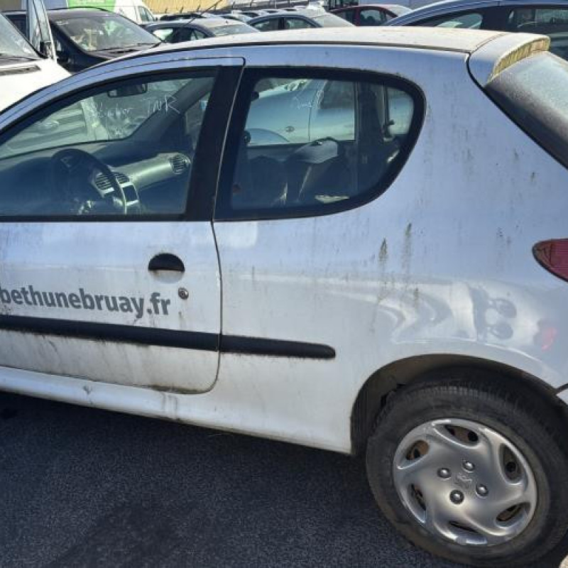 Boitier air bag PEUGEOT 206 Photo n°7