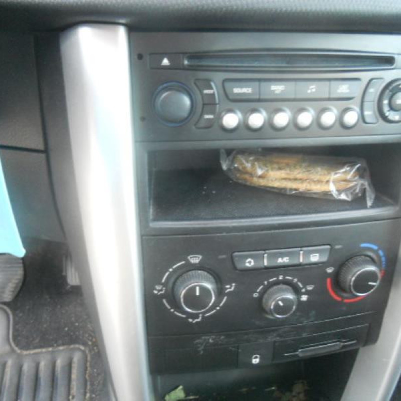 Malle/Hayon arriere PEUGEOT 207 Photo n°9