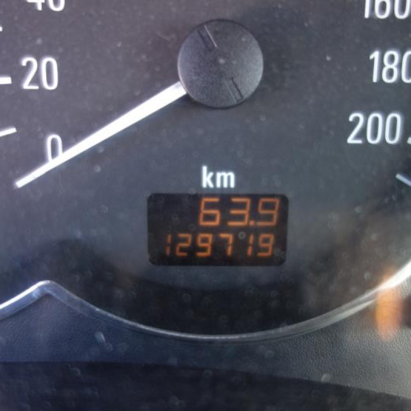 Porte avant droit OPEL MERIVA A Photo n°10