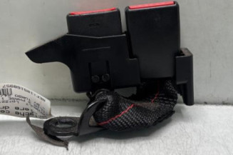 Attache ceinture arriere droit RENAULT CLIO 3