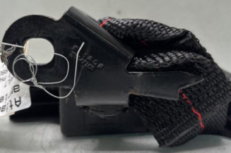 Attache ceinture arriere droit RENAULT CLIO 3