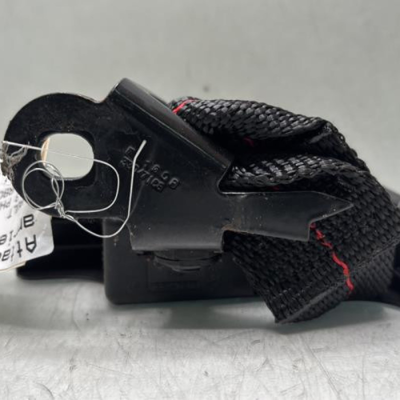 Attache ceinture arriere droit RENAULT CLIO 3 Photo n°3