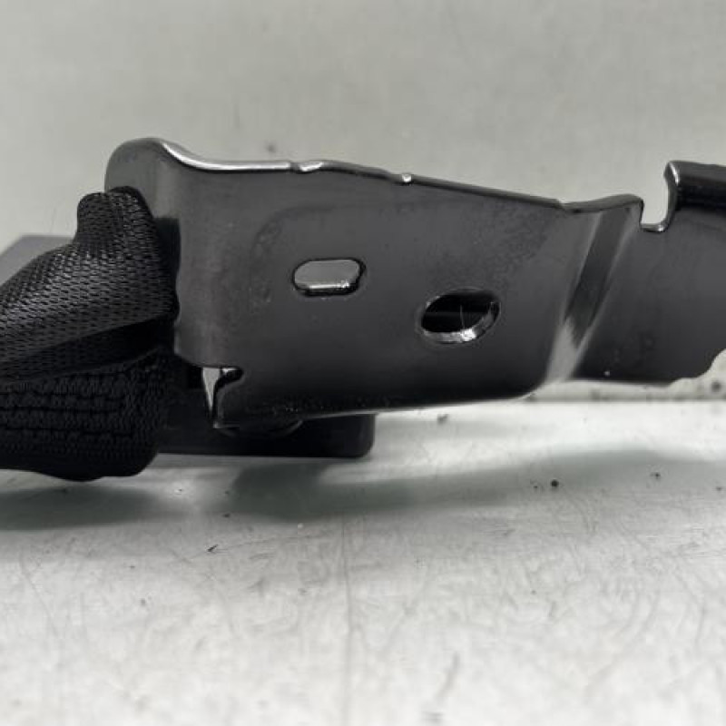 Attache ceinture arriere gauche RENAULT CLIO 3 Photo n°2