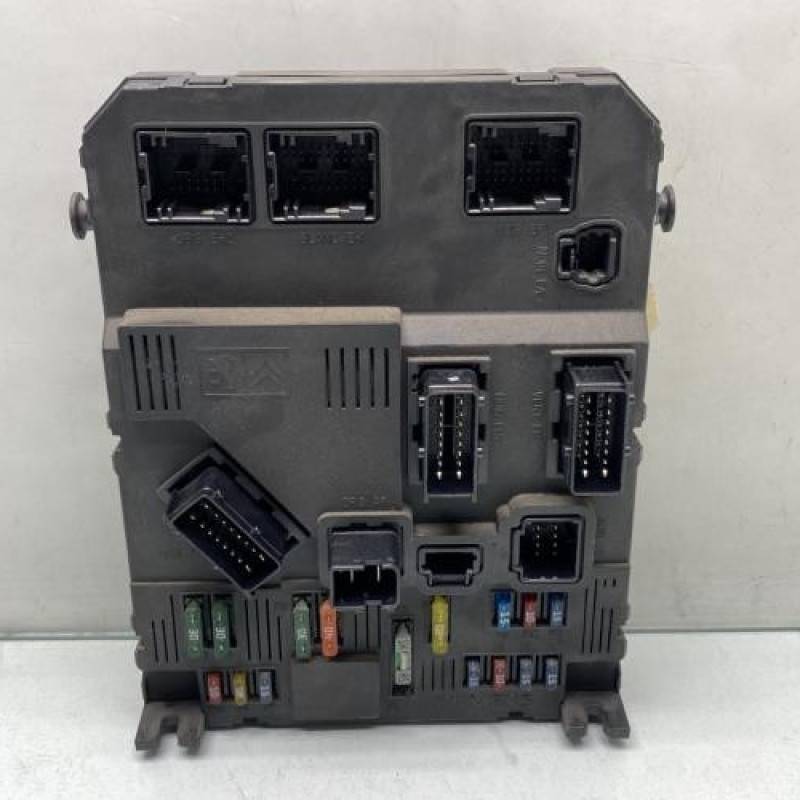 Boitier BSI PEUGEOT 206 Photo n°1