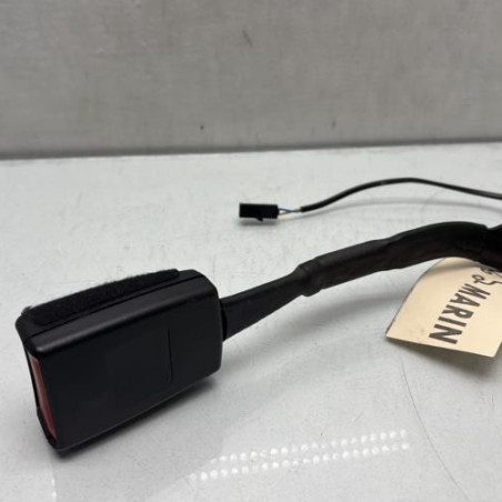 Attache ceinture avant gauche VOLKSWAGEN GOLF 6