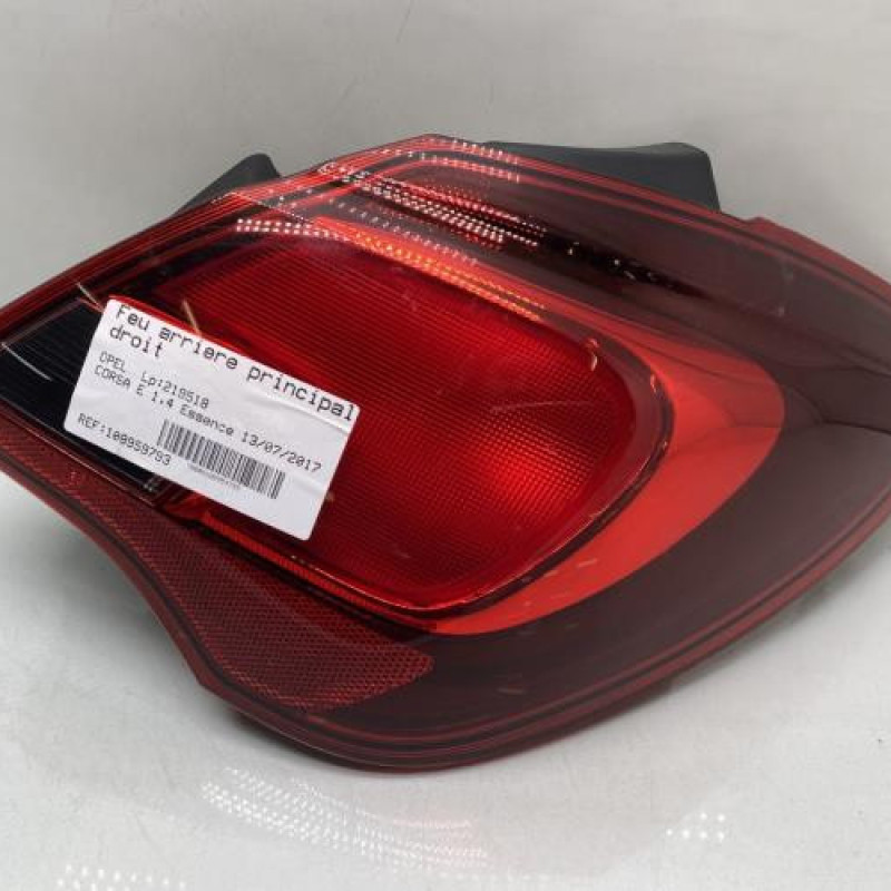 Feu arriere principal droit (feux) OPEL CORSA E Photo n°1