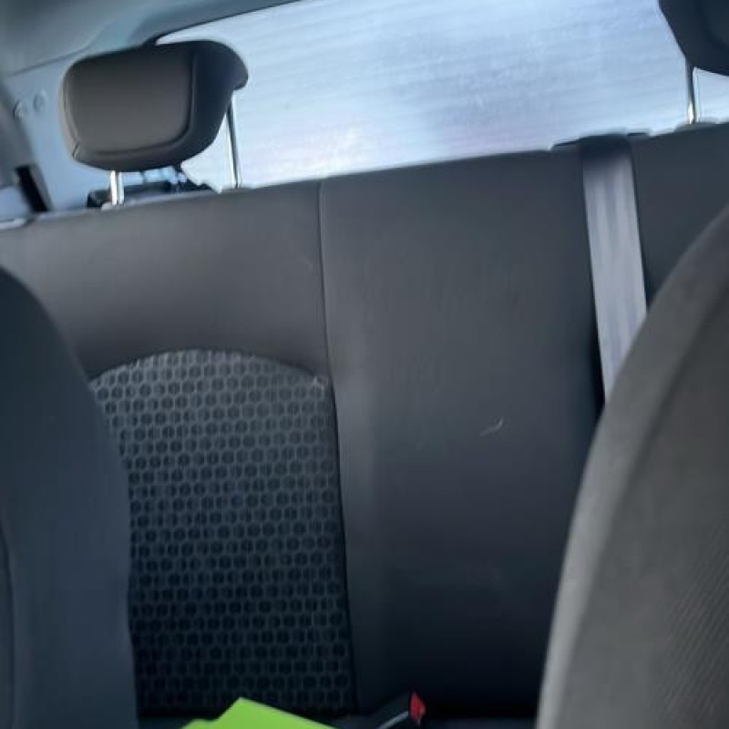 Feu arriere principal droit (feux) OPEL CORSA E Photo n°9