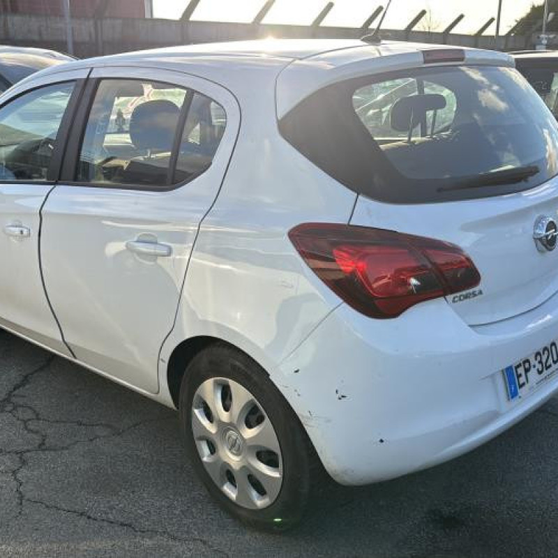 Feu arriere principal droit (feux) OPEL CORSA E Photo n°17