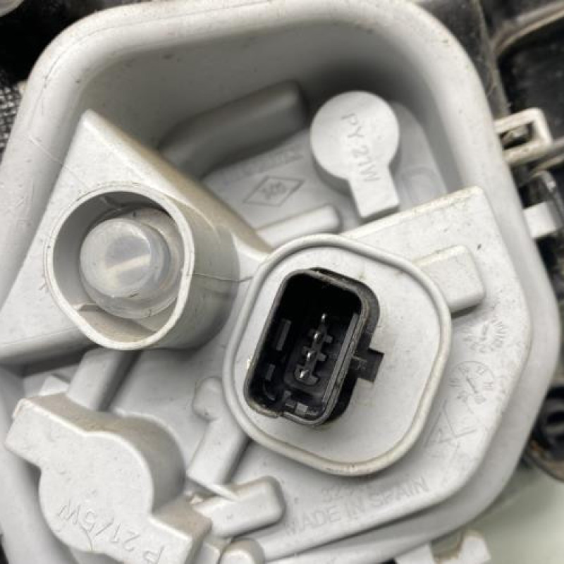 Feu arriere principal droit (feux) RENAULT CAPTUR 1 Photo n°3