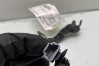 Attache ceinture avant gauche RENAULT CAPTUR 1