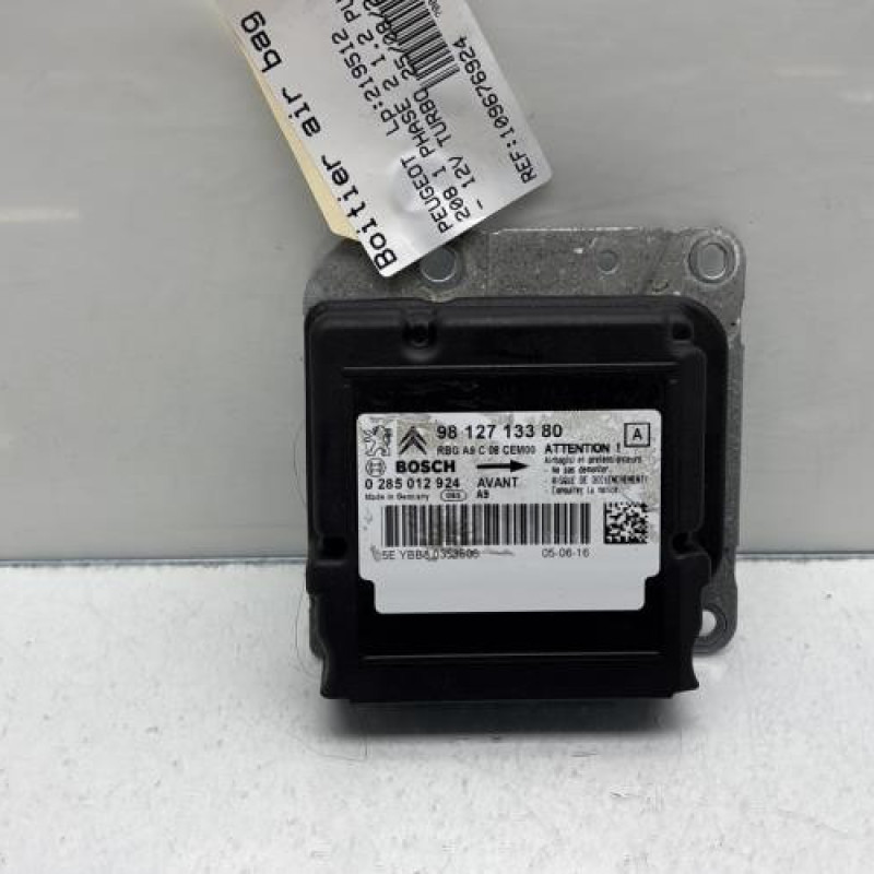 Boitier air bag PEUGEOT 208 1 Photo n°1