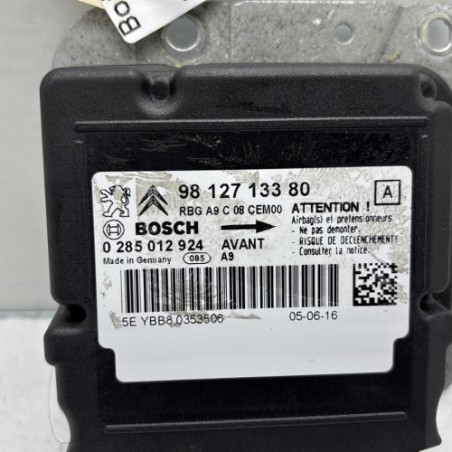 Boitier air bag PEUGEOT 208 1