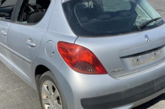 Attache ceinture arriere droit PEUGEOT 207