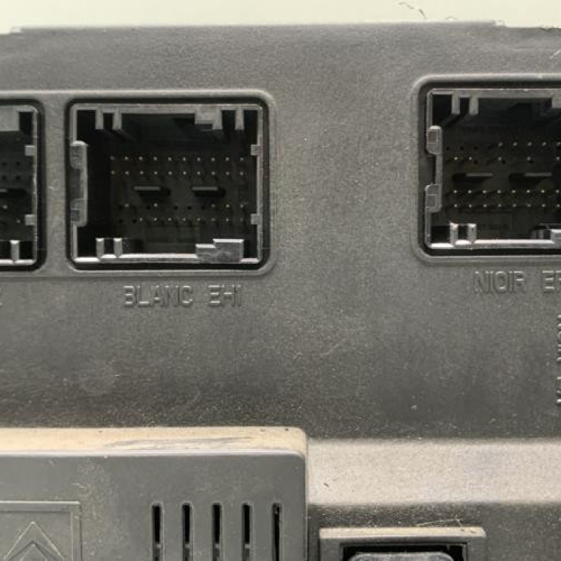 Boitier BSI PEUGEOT 206 Photo n°2