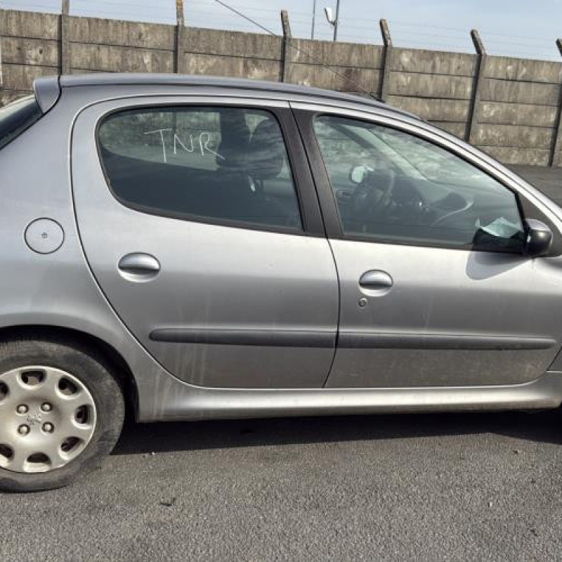 Boitier air bag PEUGEOT 206 Photo n°9