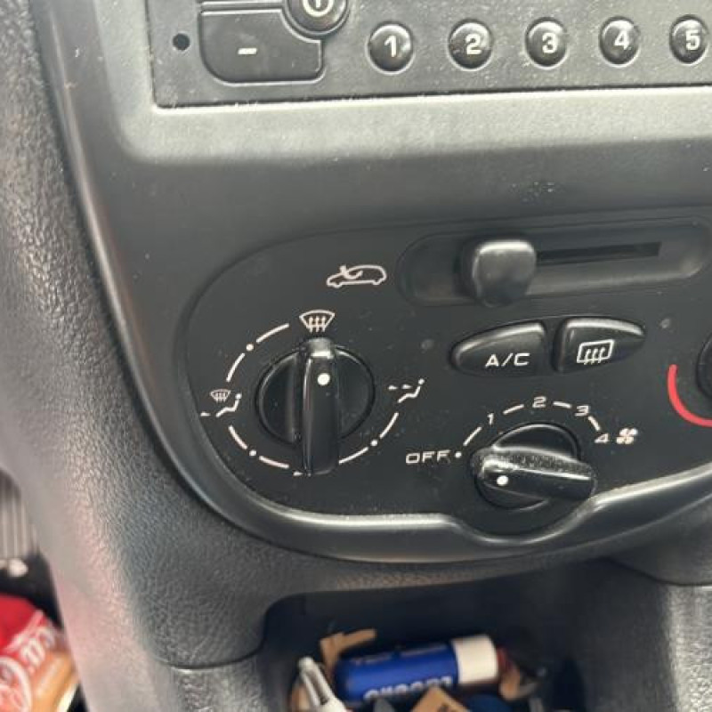 Boitier air bag PEUGEOT 206 Photo n°17