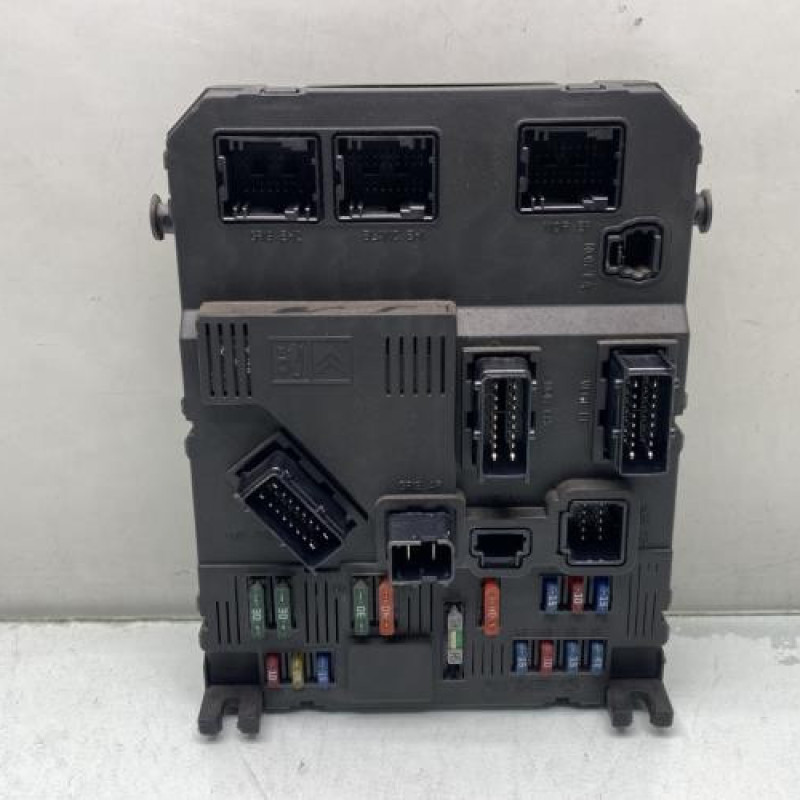 Boitier BSI PEUGEOT 206 Photo n°1