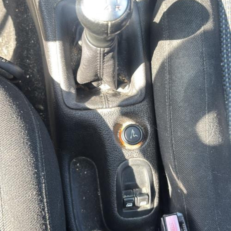 Boitier BSI PEUGEOT 206 Photo n°19