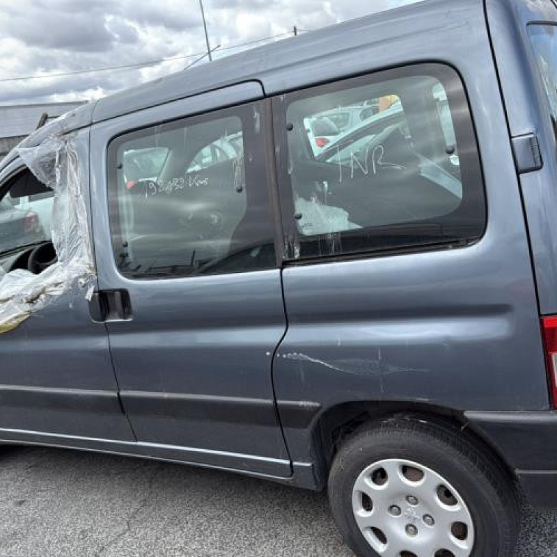 Boitier air bag PEUGEOT PARTNER 1 Photo n°10