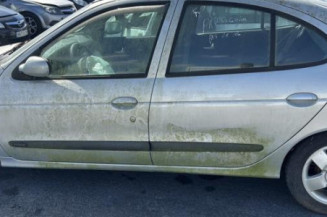 Feu arriere principal droit (feux) RENAULT MEGANE 1