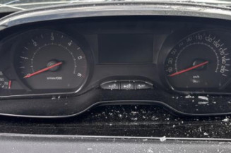 Attache ceinture arriere droit PEUGEOT 208 1