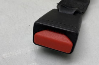 Attache ceinture arriere gauche PEUGEOT 208 1