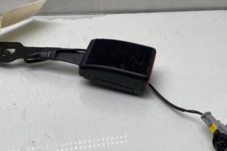 Attache ceinture avant droit PEUGEOT 208 1